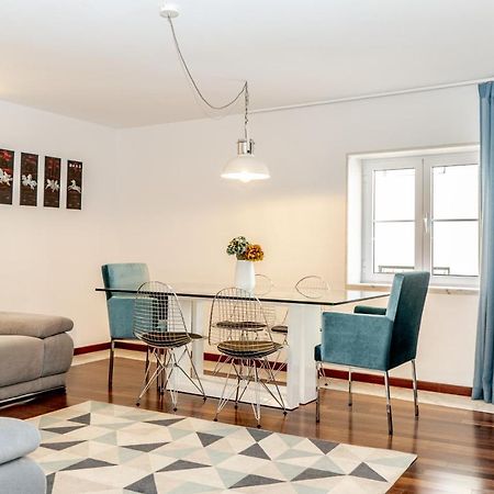 Chiado Patio Apartment ลิสบอน ภายนอก รูปภาพ