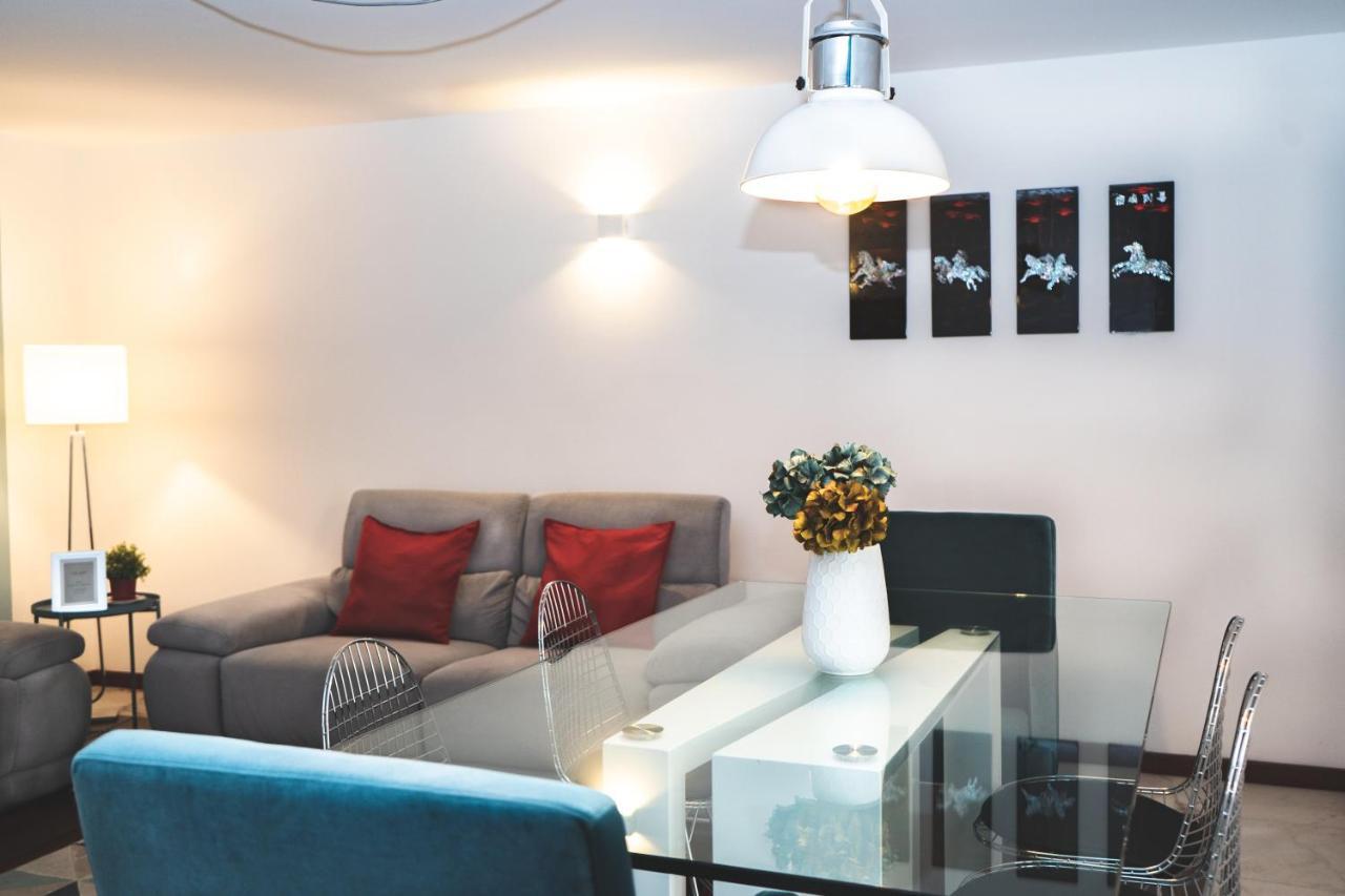 Chiado Patio Apartment ลิสบอน ภายนอก รูปภาพ