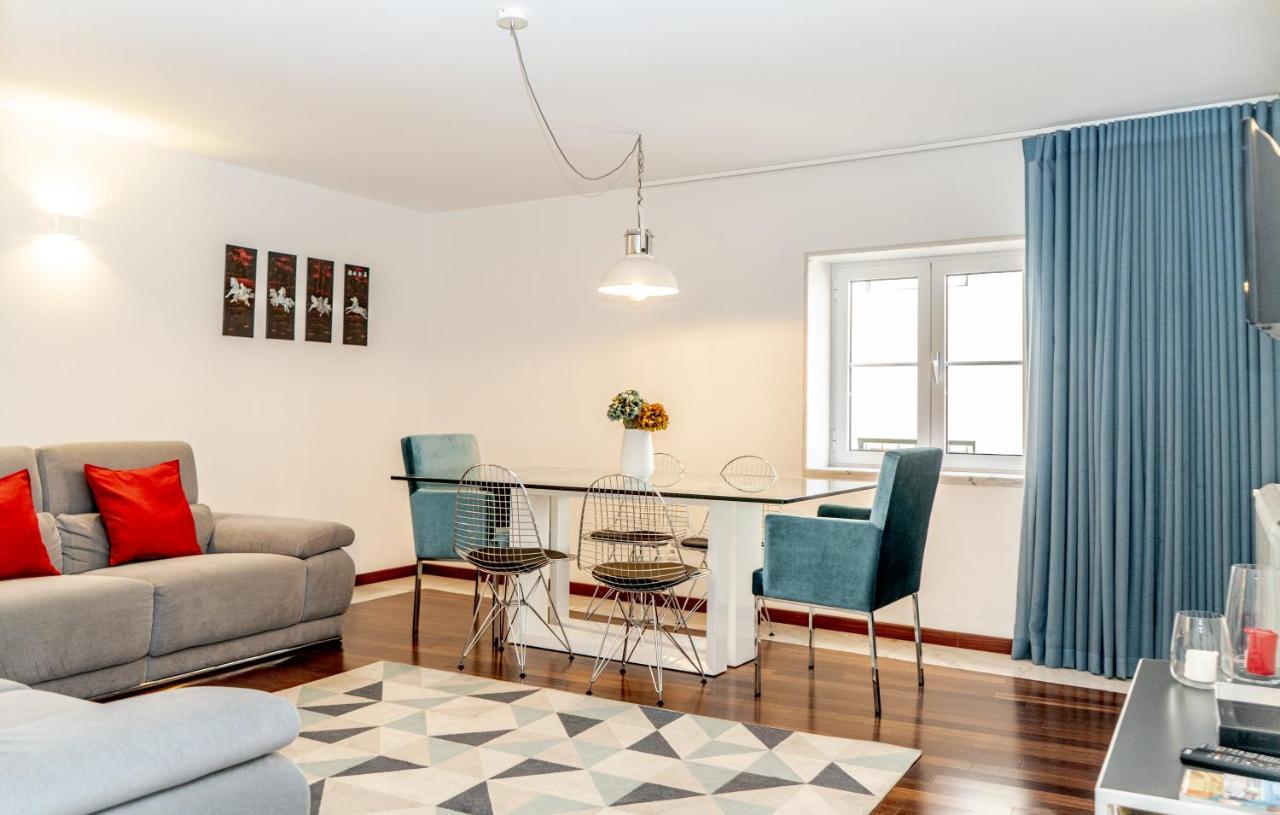Chiado Patio Apartment ลิสบอน ภายนอก รูปภาพ