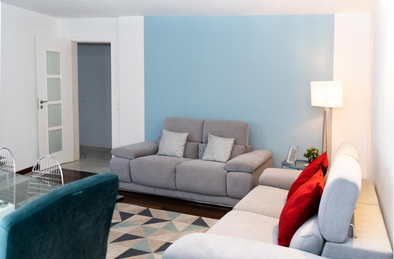 Chiado Patio Apartment ลิสบอน ภายนอก รูปภาพ
