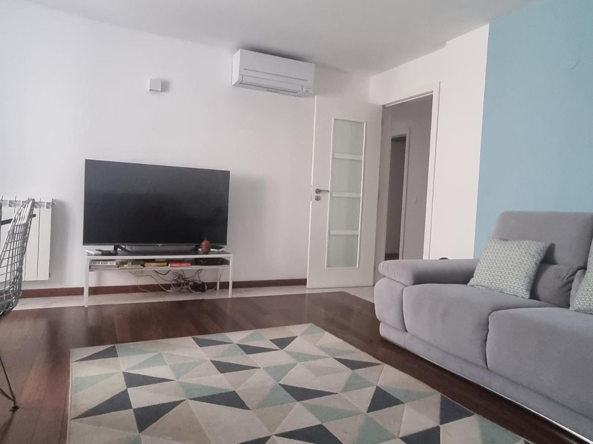 Chiado Patio Apartment ลิสบอน ภายนอก รูปภาพ