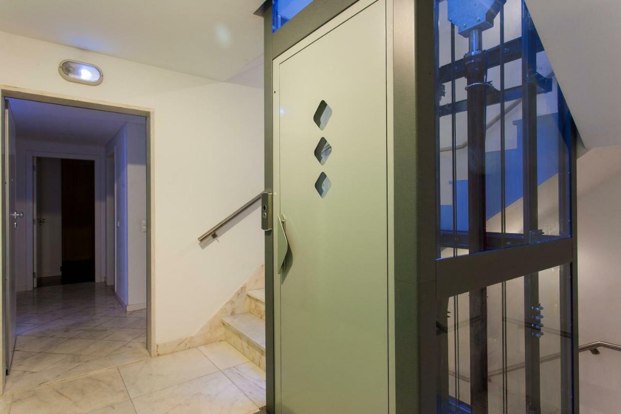 Chiado Patio Apartment ลิสบอน ภายนอก รูปภาพ